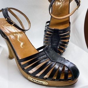 1960s Vintage black Nina sandal, excellent cnd’tn